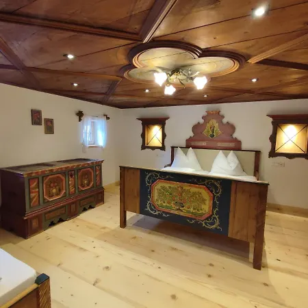 Veitenhof * كريمل